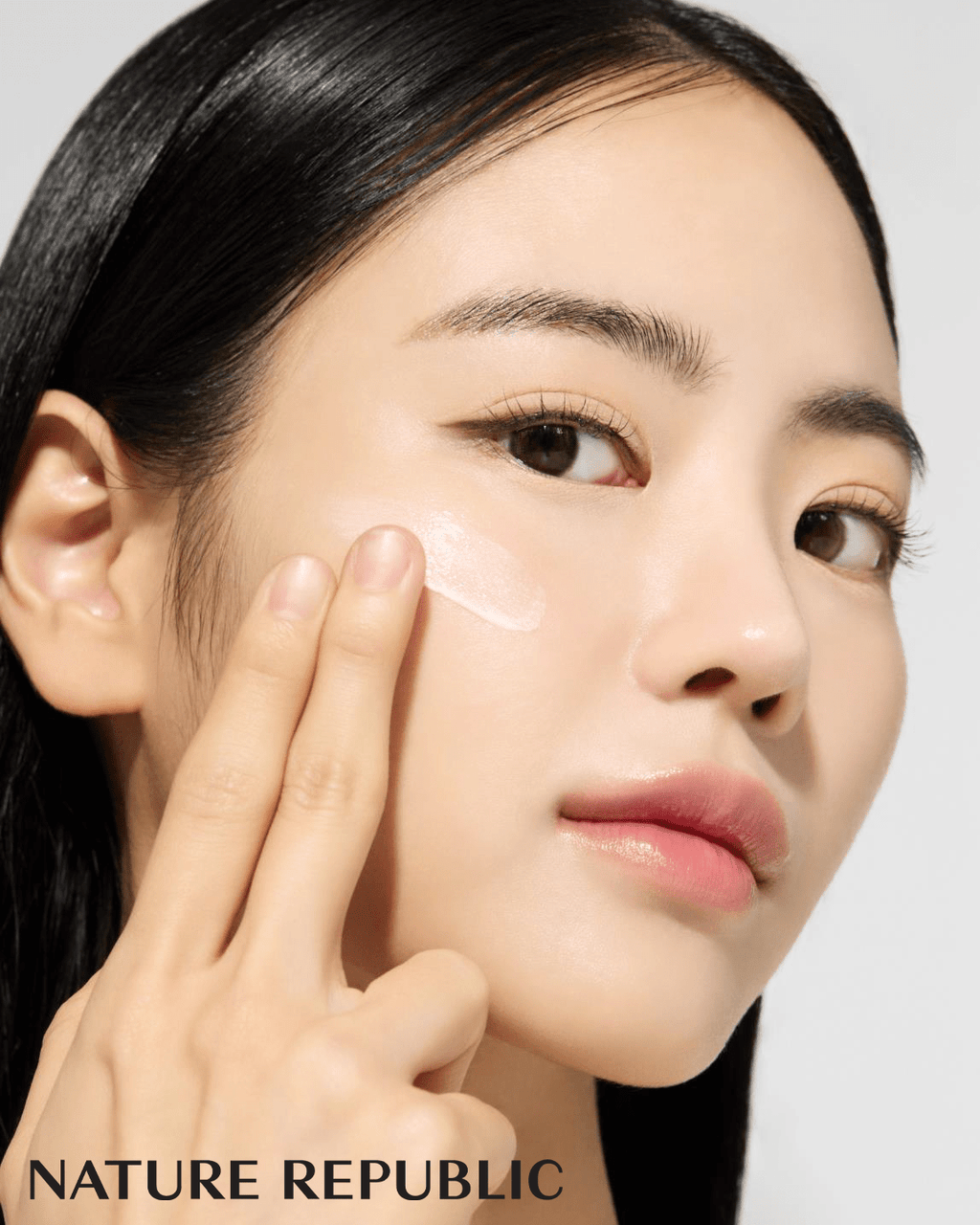 Nature Republic Vitapair C 20 Glow Reveal Ampoule